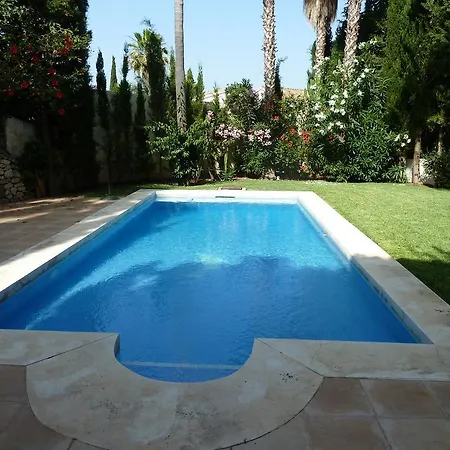 Villa Maxine